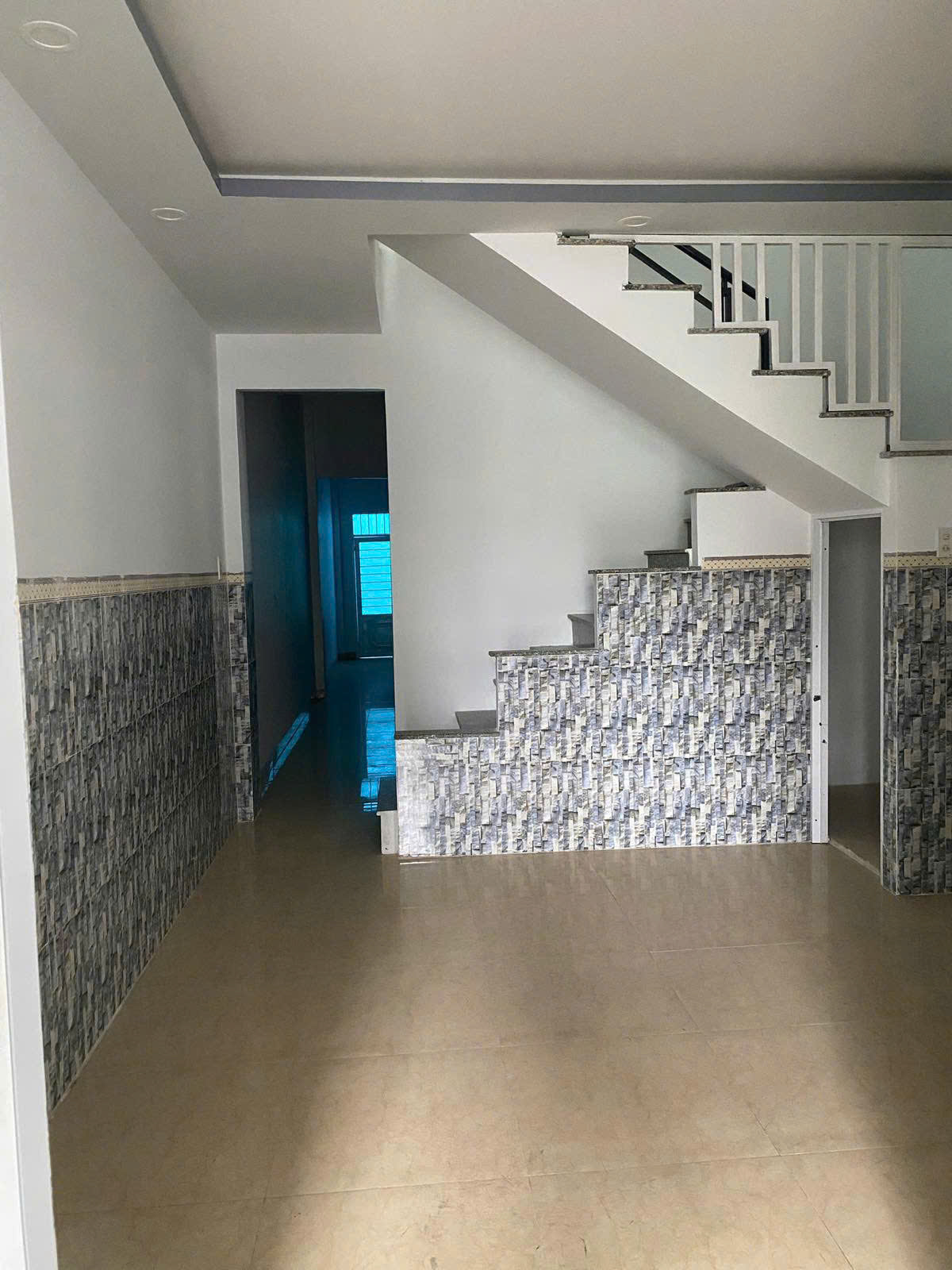 BÁN NHÀ 1 trệt - 1 lầu khu Tái Định Cư ĐẤT LÀNH , Vĩnh Thái - Ảnh 3