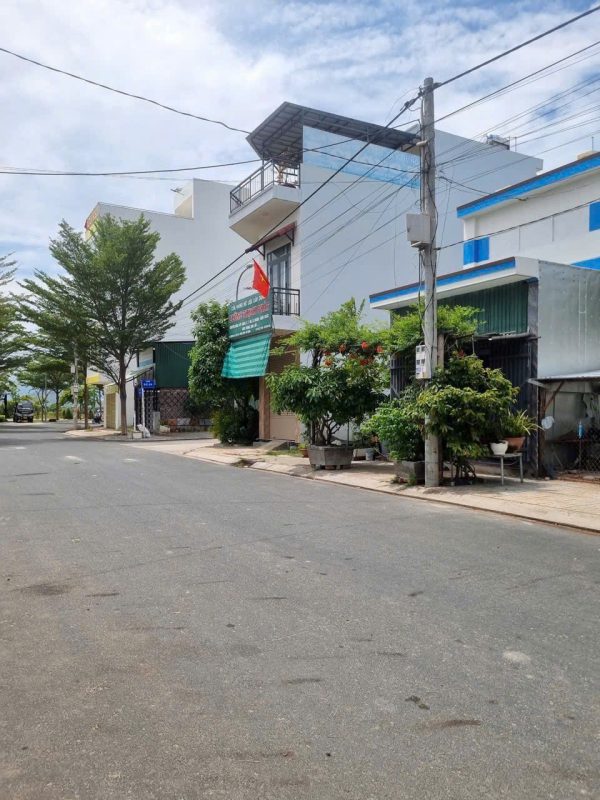 Bán Nhà 1 trệt 1 lầu TĐC Hòn Rớ 2 Gần sông và trường Chính Trị, đường số 9