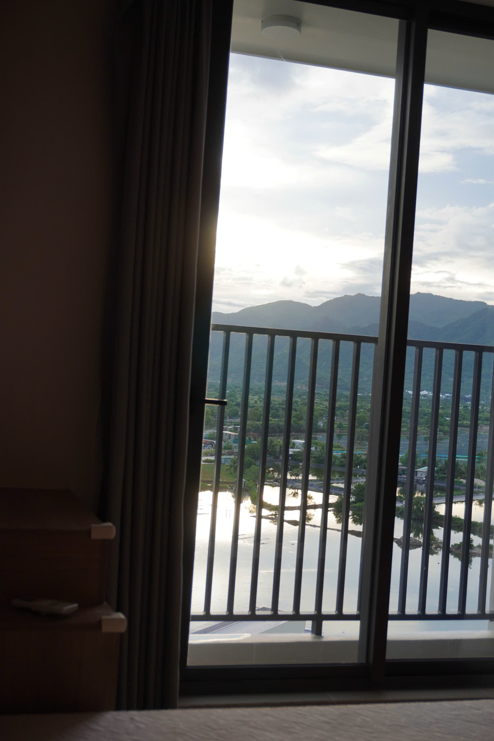 Bán căn hộ 2PN CT2 VCN Phước Long view sông tầng đẹp X02 - Ảnh 3