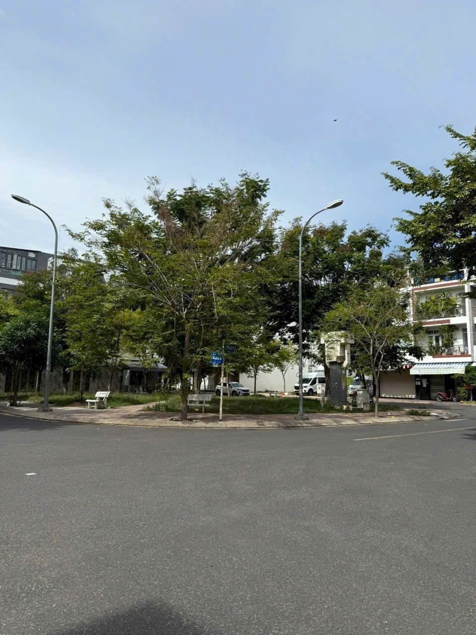 Bán nhà góc 2 mặt tiền đối diện công viên KĐT Hà Quang 2 - Ảnh 3