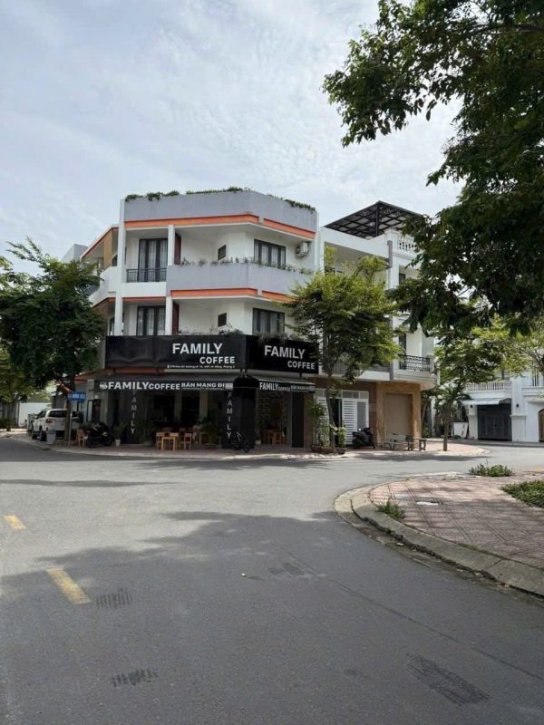 Bán nhà góc 2 mặt tiền đối diện công viên KĐT Hà Quang 2