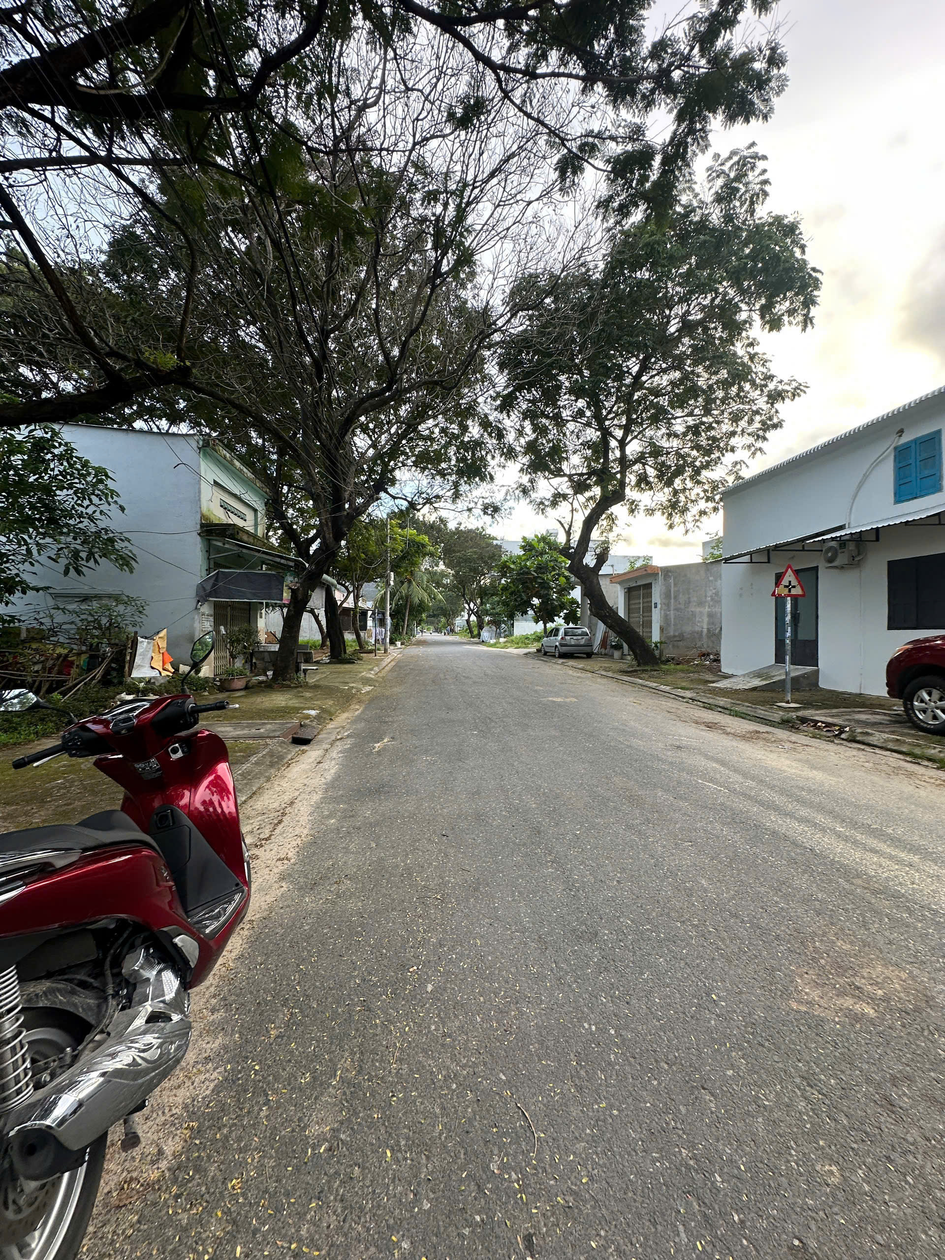 Cần bán lô đất đẹp khu TDC Đất Lành đường nhựa 13m song song với đường Phong Châu - Ảnh 2