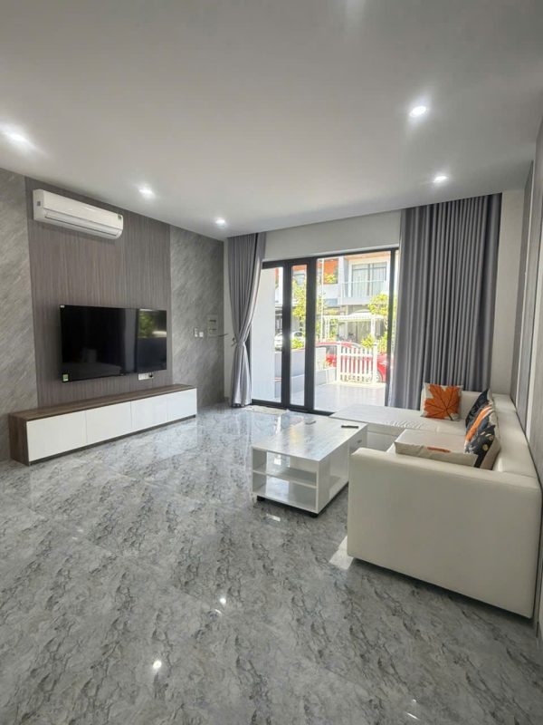 Cho thuê nhà Gói 8 Mỹ Gia gần khu hồ bơi - The capella