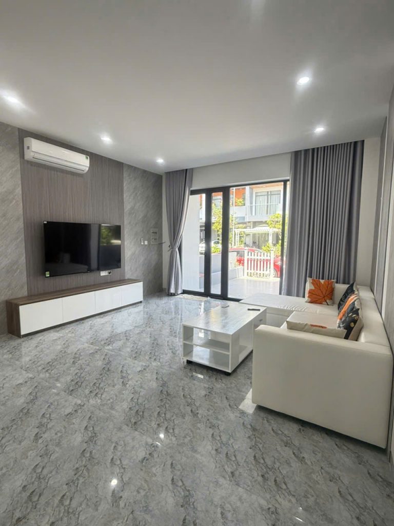 Cho thuê nhà Gói 8 Mỹ Gia gần khu hồ bơi - The capella