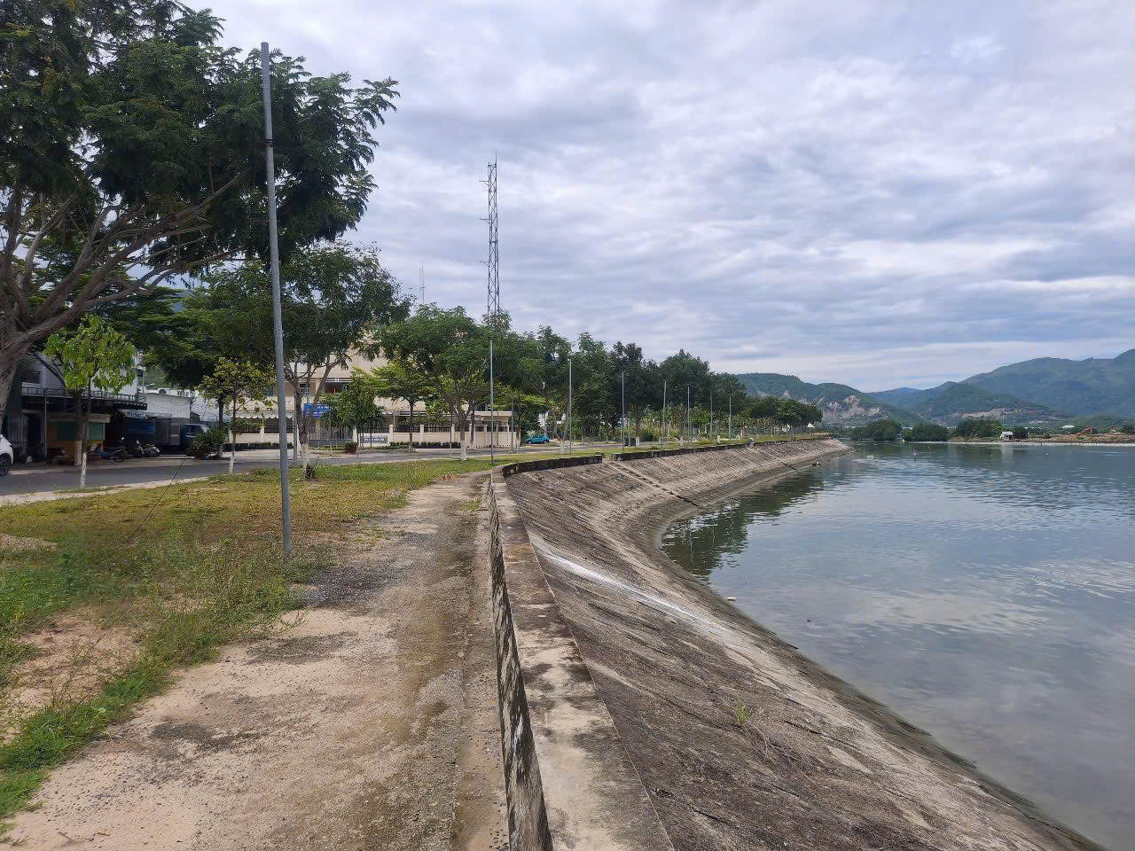 TĐC Hòn Rớ 2 - 2 Mặt tiền view sông và Đại Lô Nguyễn Tất Thành - Ảnh 2