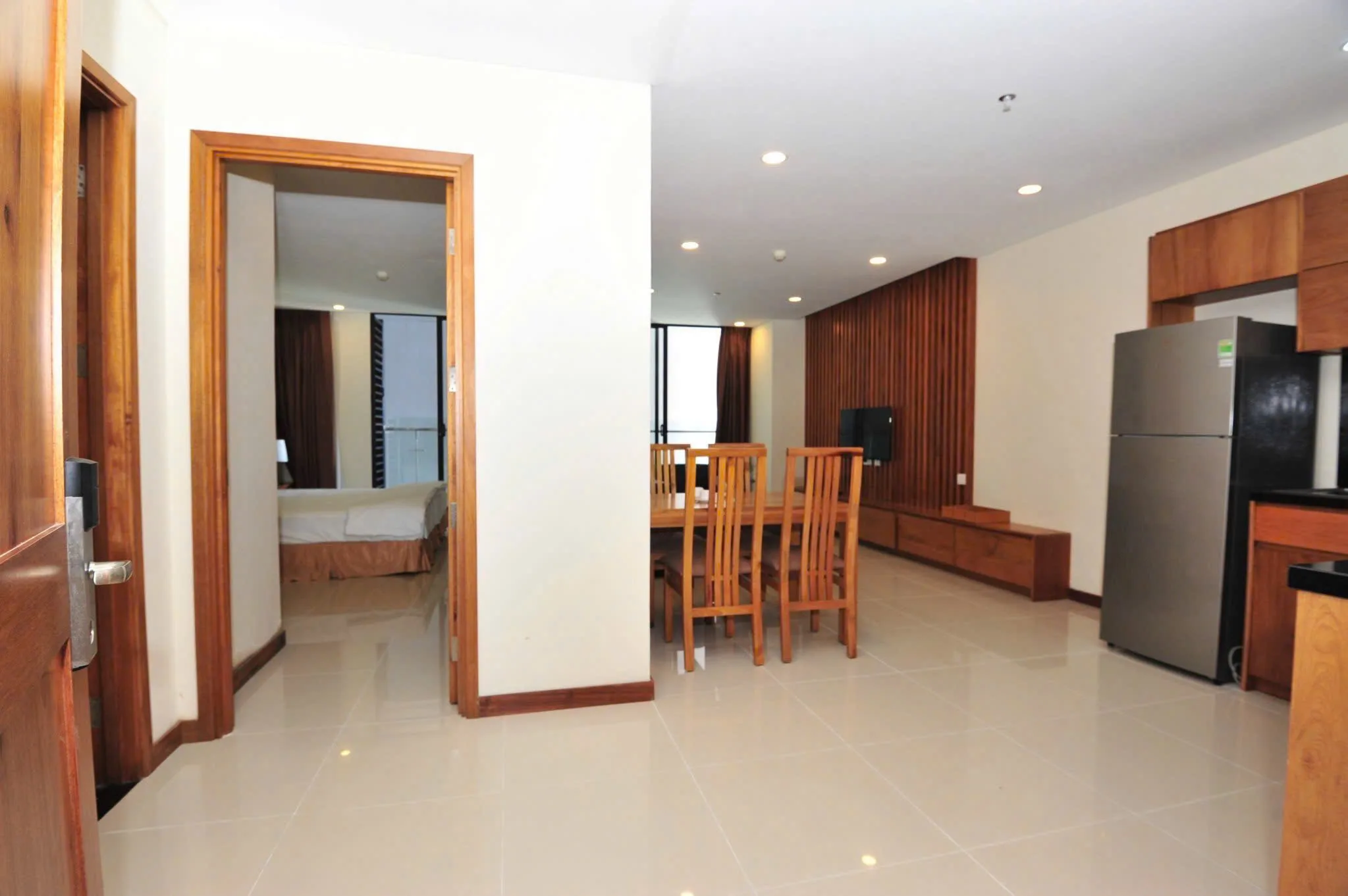 Hạ giá - Bán nhanh căn hộ biển Maple tầng cao view phố chỉ 4tỷ3 - Ảnh 3