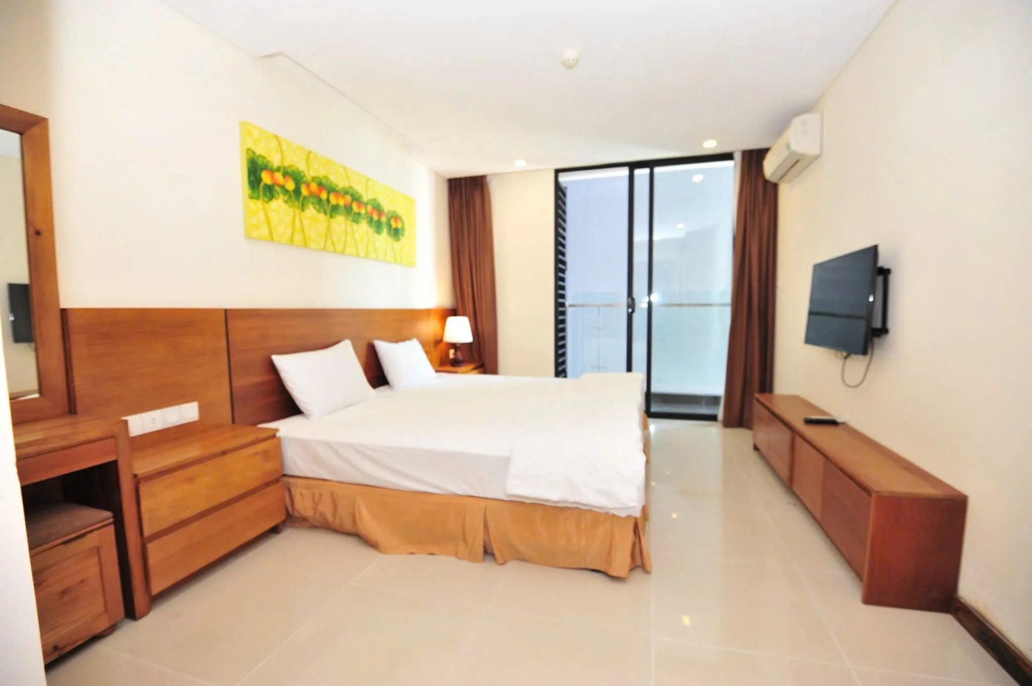 Hạ giá - Bán nhanh căn hộ biển Maple tầng cao view phố chỉ 4tỷ3